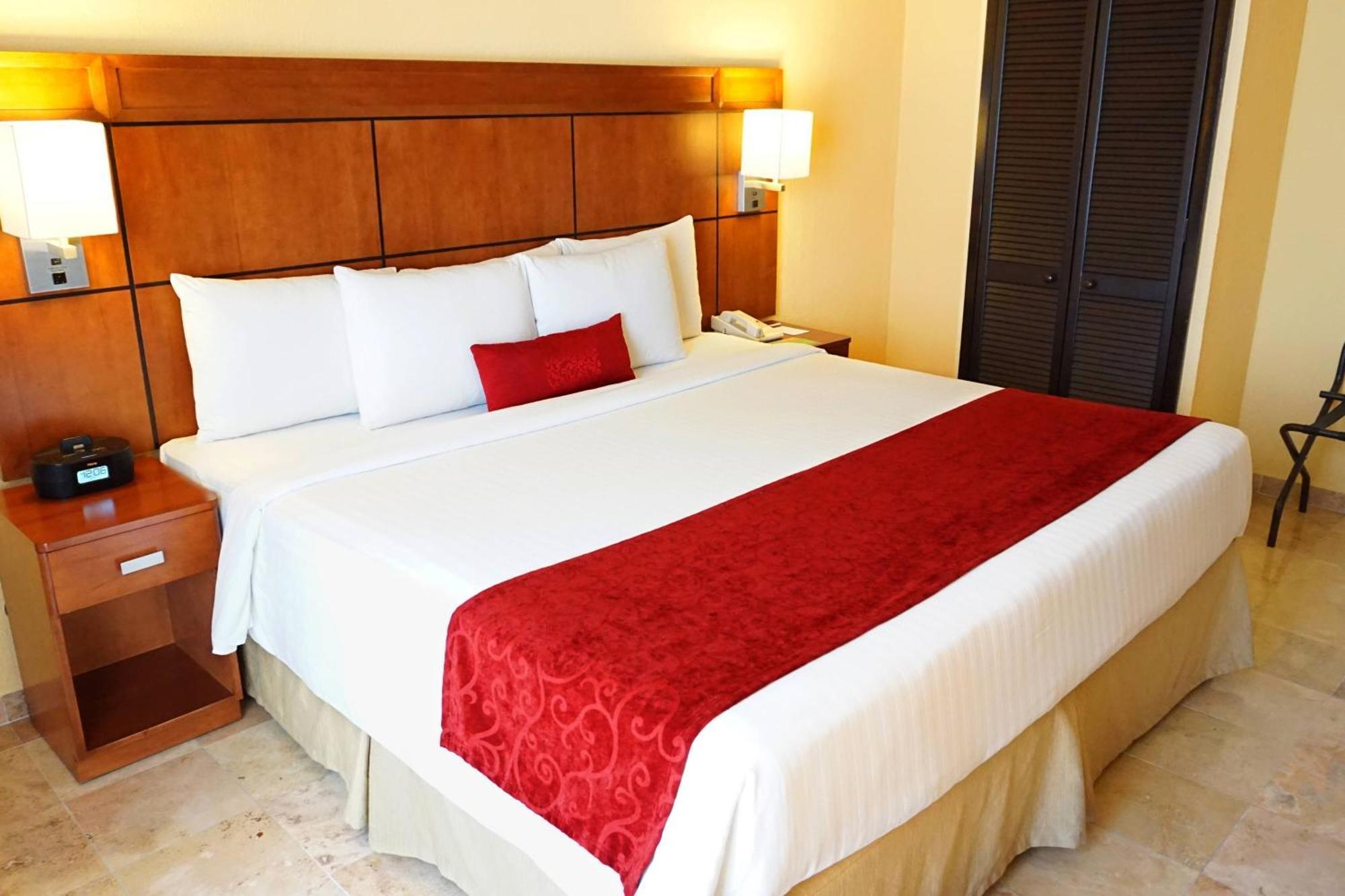 Courtyard By Marriott Puebla Las Animas Exterior photo